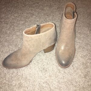 Anthracite Suede Boots